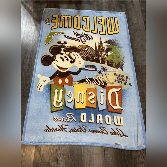 ORIGINAL WALT DISNEY WORLD RESORT LAKE BUENA VISTA THROW - MICKEY MOUSE - 49x60 - Picture 3 of 4
